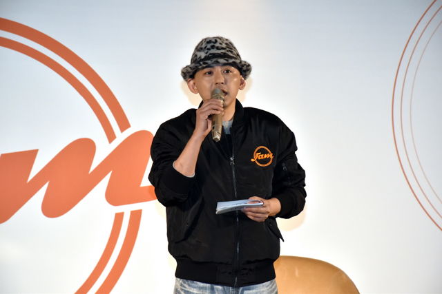 记者会由黄子佼主持 image